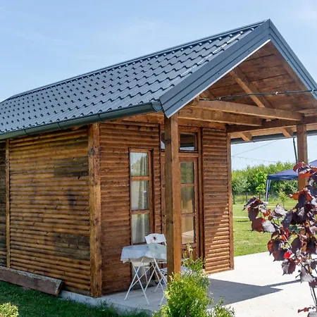 Kemp Izletiste Camp Kruskik