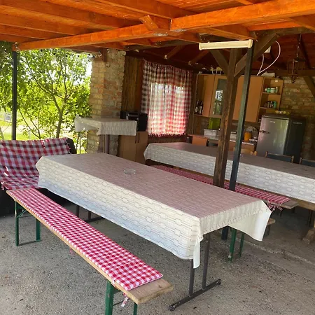 Izletiste Camp Kruskik Kemp